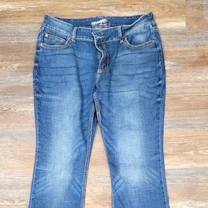 Womens Wrangler Bootcut jeans sz 33